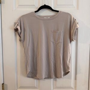 Cable & Gauge Beige Short Sleeve Top
